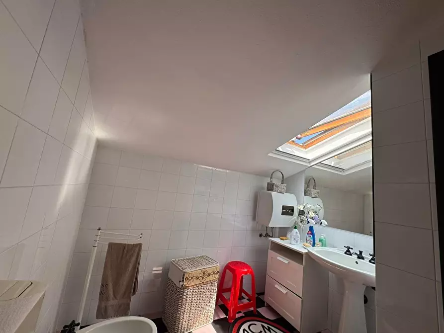 Immagine 35 di Casa bifamiliare in vendita  a San Giuliano Terme