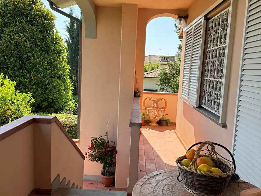 Immagine 3 di Casa bifamiliare in vendita  a San Giuliano Terme