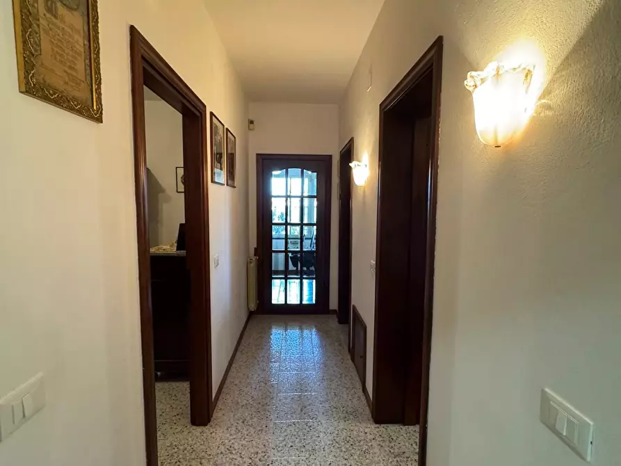 Immagine 29 di Casa bifamiliare in vendita  a San Giuliano Terme