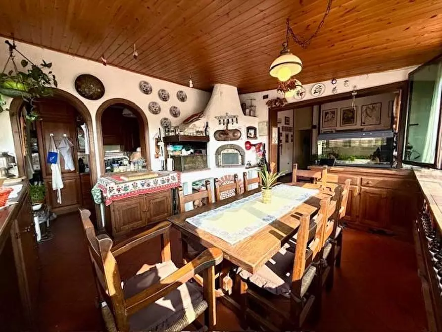 Immagine 7 di Appartamento in vendita  a Viareggio