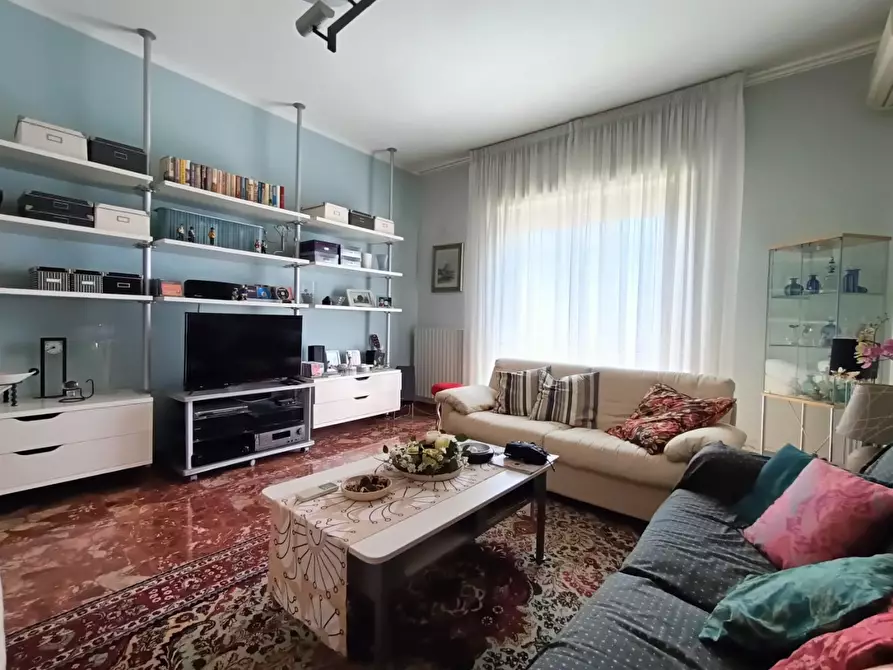 Immagine 27 di Appartamento in vendita  a Pisa