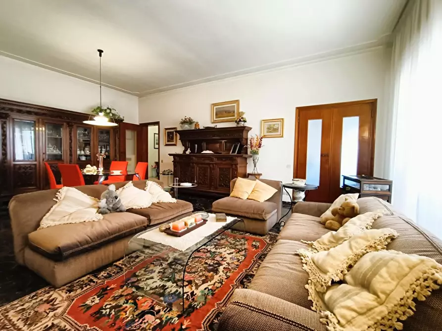 Immagine 2 di Appartamento in vendita  a Pisa