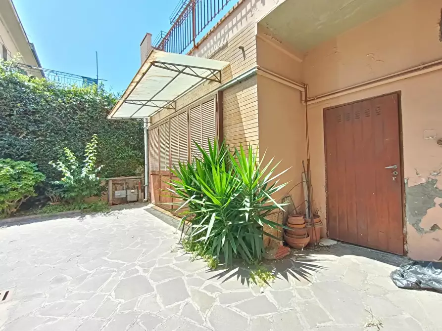 Immagine 49 di Appartamento in vendita  a Pisa