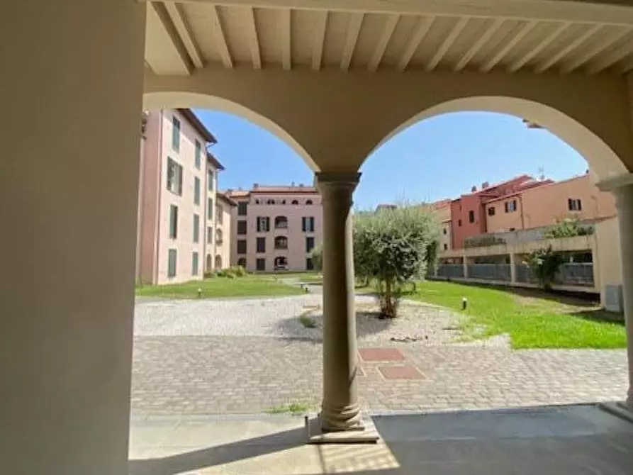 Immagine 23 di Appartamento in vendita  a Pisa