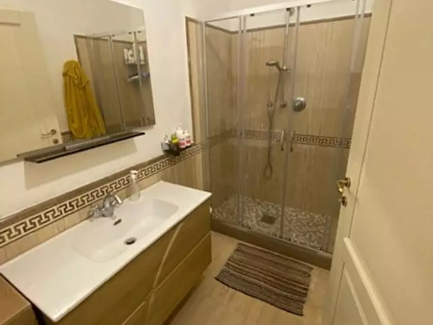 Immagine 11 di Appartamento in vendita  a Pisa