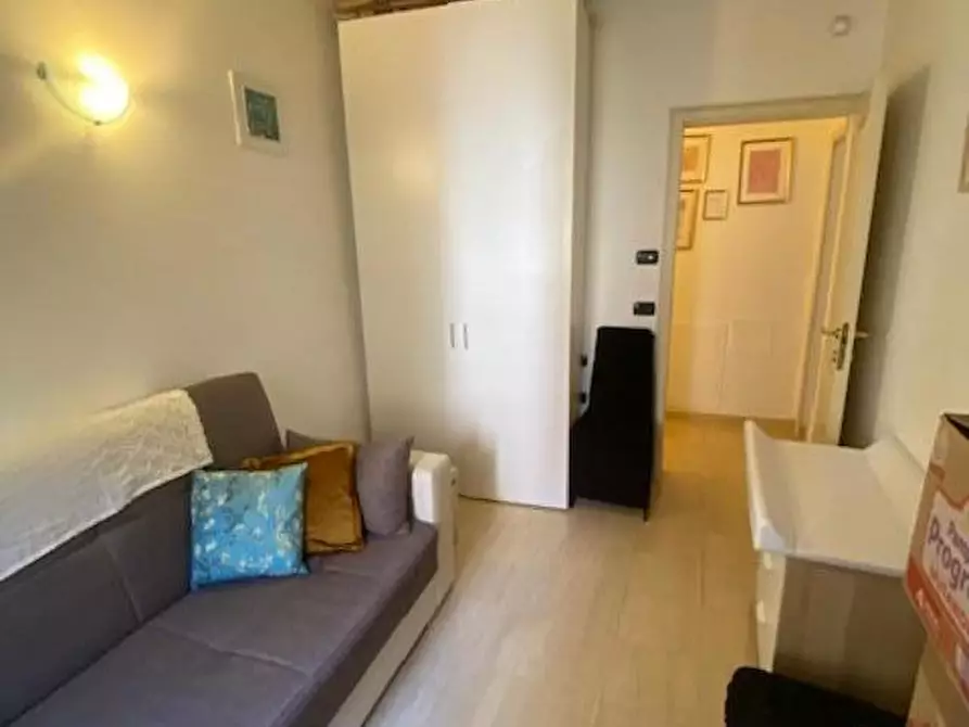 Immagine 9 di Appartamento in vendita  a Pisa