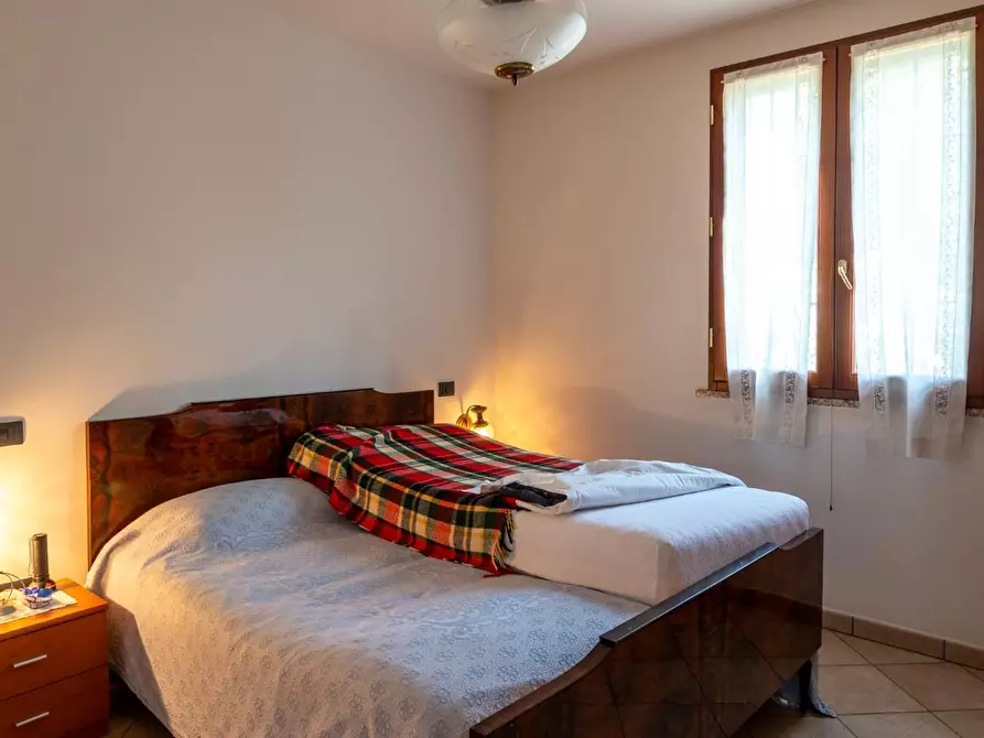 Immagine 7 di Casa semindipendente in vendita  a Campegine