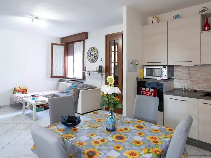 Immagine 2 di Casa semindipendente in vendita  a Gattatico