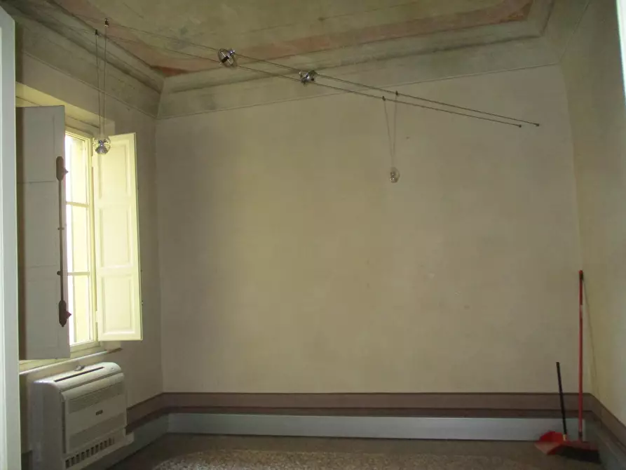 Immagine 5 di Ufficio in vendita  a Pontedera