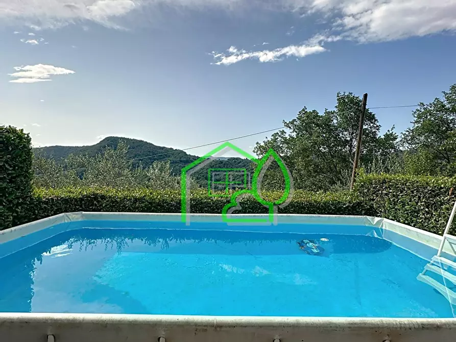 Immagine 3 di Rustico / casale in vendita  a Camaiore