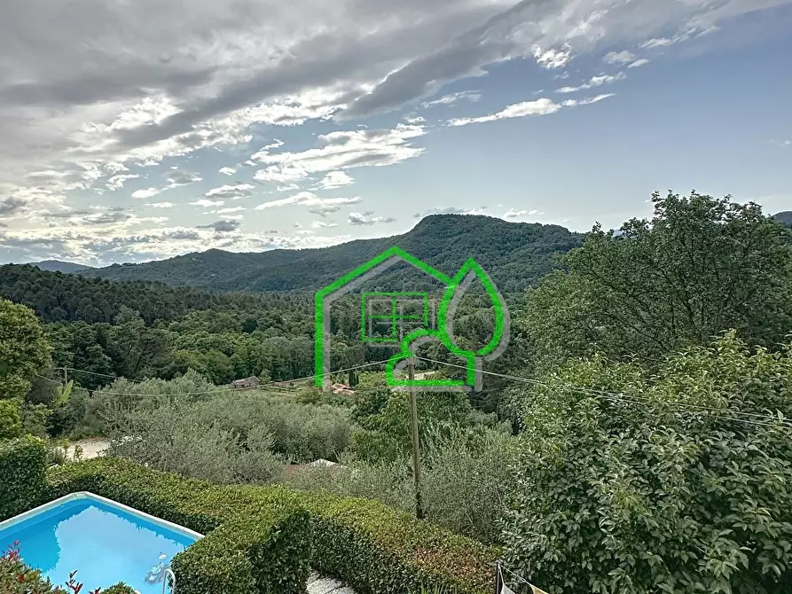 Immagine 23 di Rustico / casale in vendita  a Camaiore