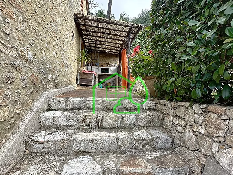 Immagine 13 di Rustico / casale in vendita  a Camaiore