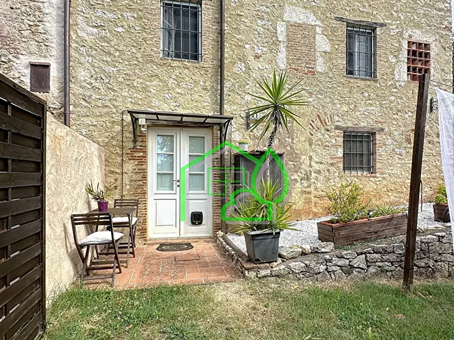 Immagine 7 di Rustico / casale in vendita  a Camaiore