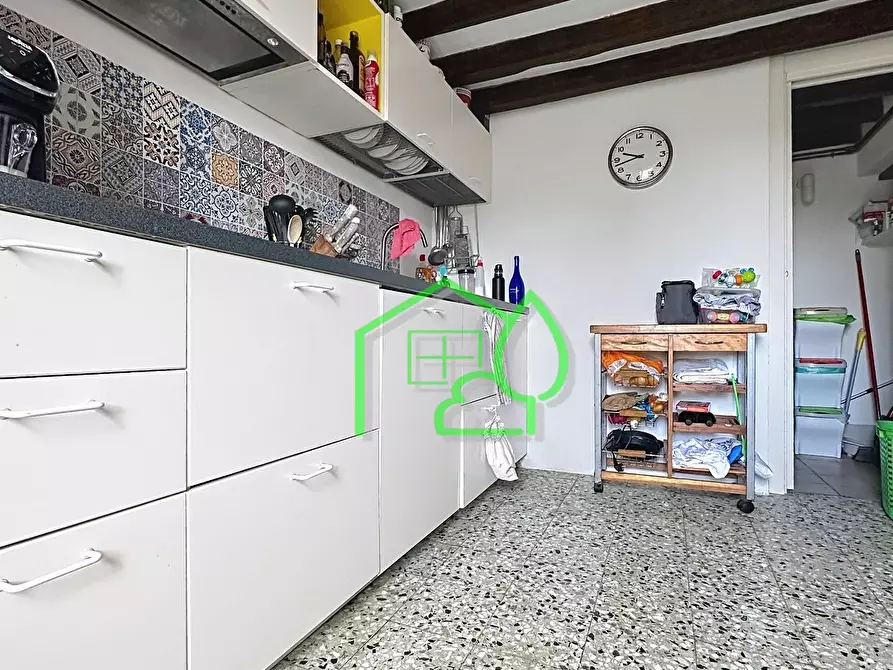 Immagine 18 di Rustico / casale in vendita  a Camaiore