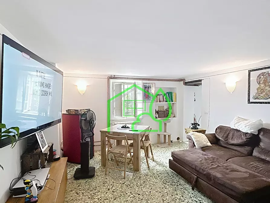 Immagine 17 di Rustico / casale in vendita  a Camaiore