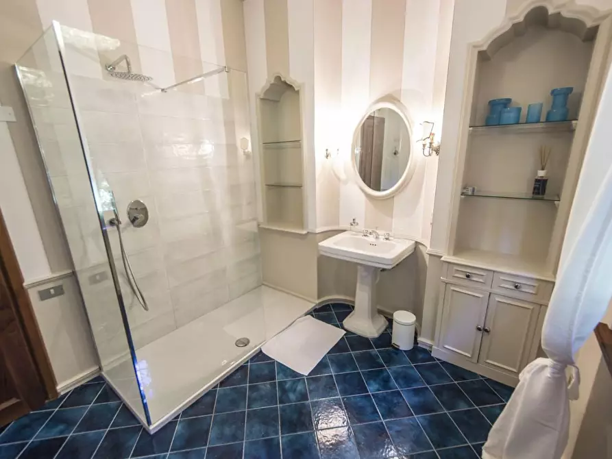 Immagine 15 di Villa in vendita  a Capannoli