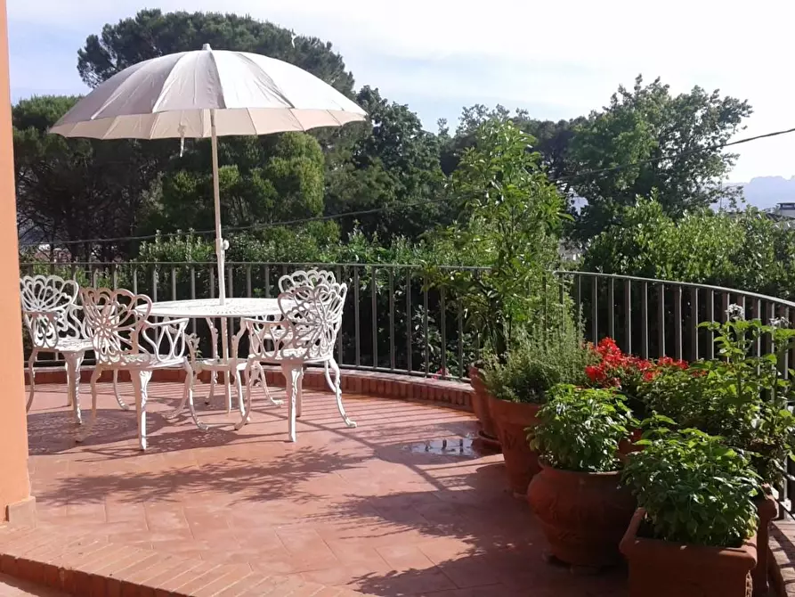 Immagine 17 di Villa in vendita  a Capannoli