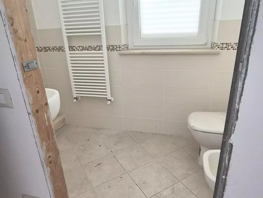 Immagine 50 di Villa in vendita  a Camaiore