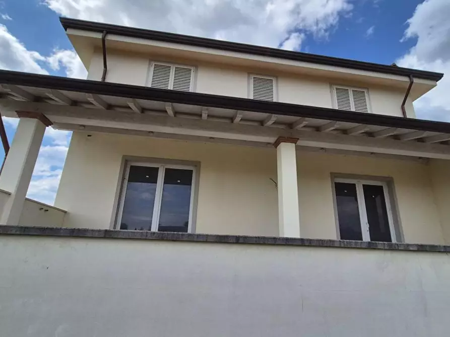 Immagine 12 di Villa in vendita  a Camaiore