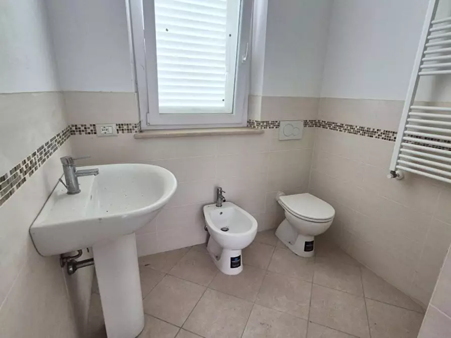 Immagine 22 di Villa in vendita  a Camaiore