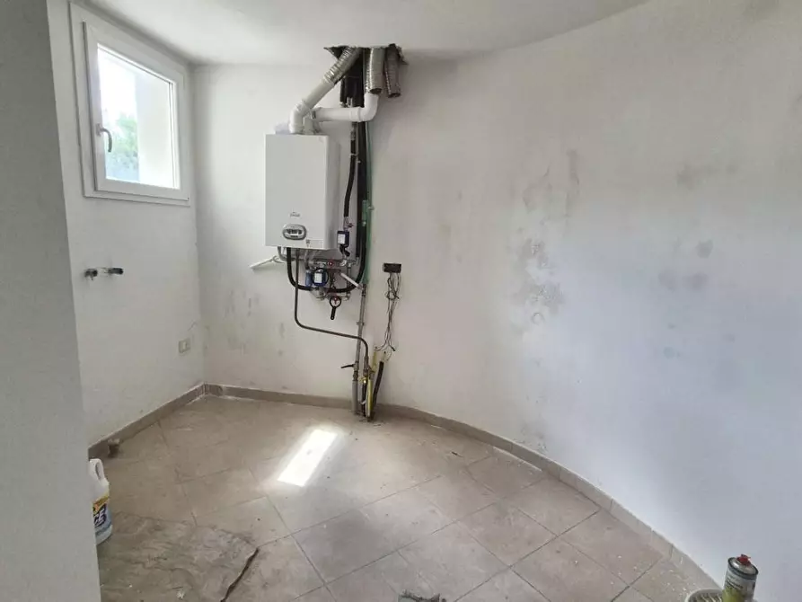 Immagine 18 di Villa in vendita  a Camaiore