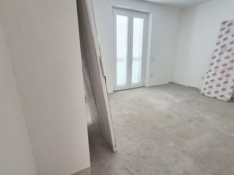 Immagine 38 di Villa in vendita  a Camaiore