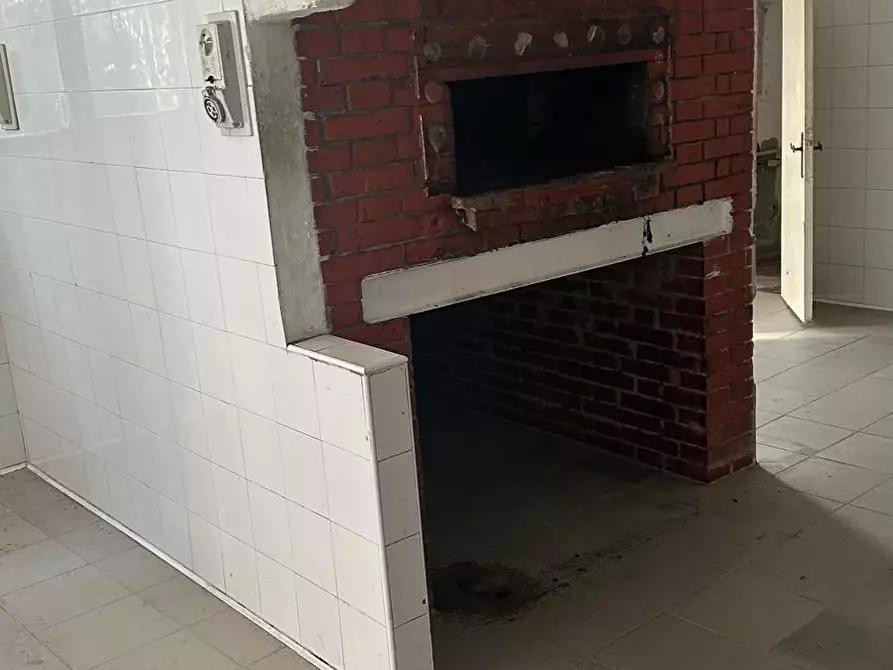 Immagine 7 di Locale commerciale in affitto  a Empoli