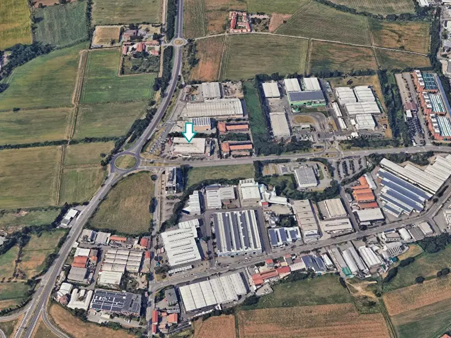 Immagine 5 di Locale commerciale in vendita  a Milano