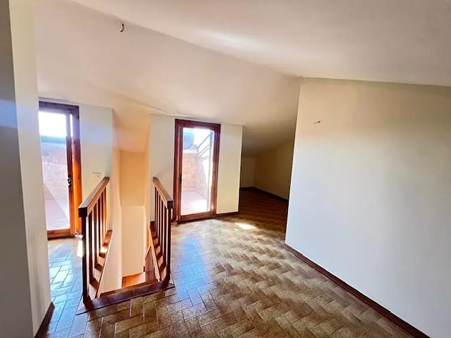 Immagine 22 di Appartamento in vendita  a Siena