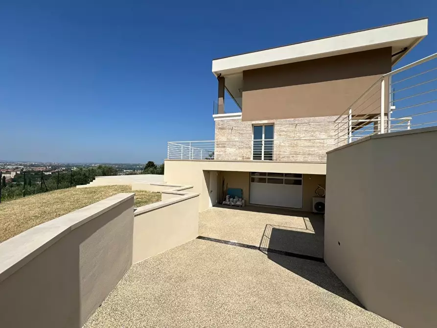 Immagine 51 di Villa in vendita  a Montelupo Fiorentino