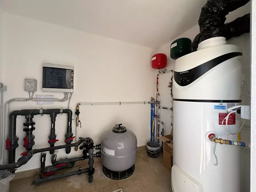 Immagine 52 di Villa in vendita  a Montelupo Fiorentino