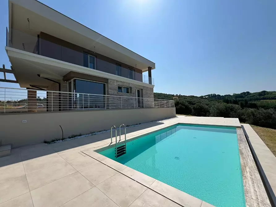 Immagine 13 di Villa in vendita  a Montelupo Fiorentino