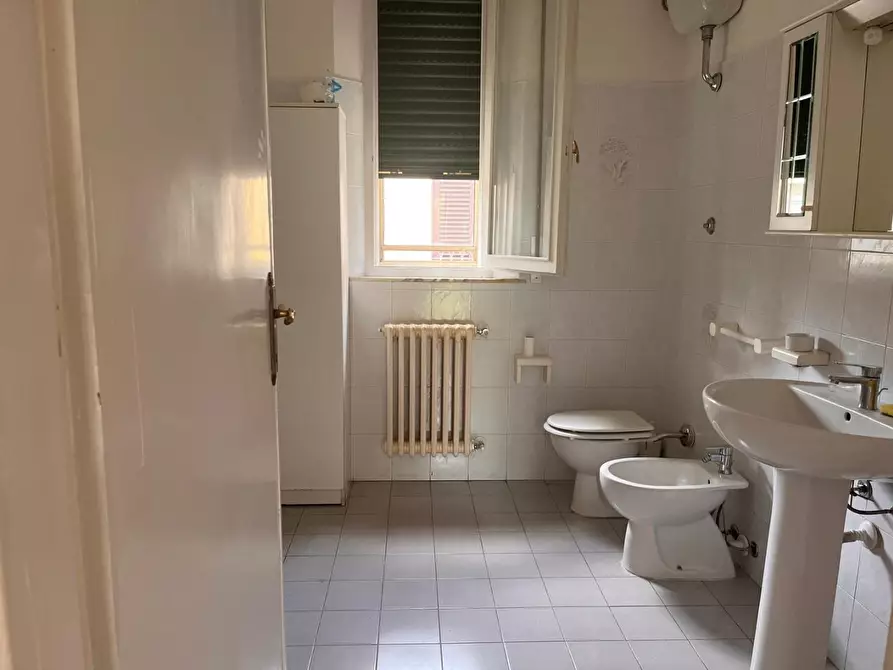 Immagine 41 di Villa in vendita  a Pisa