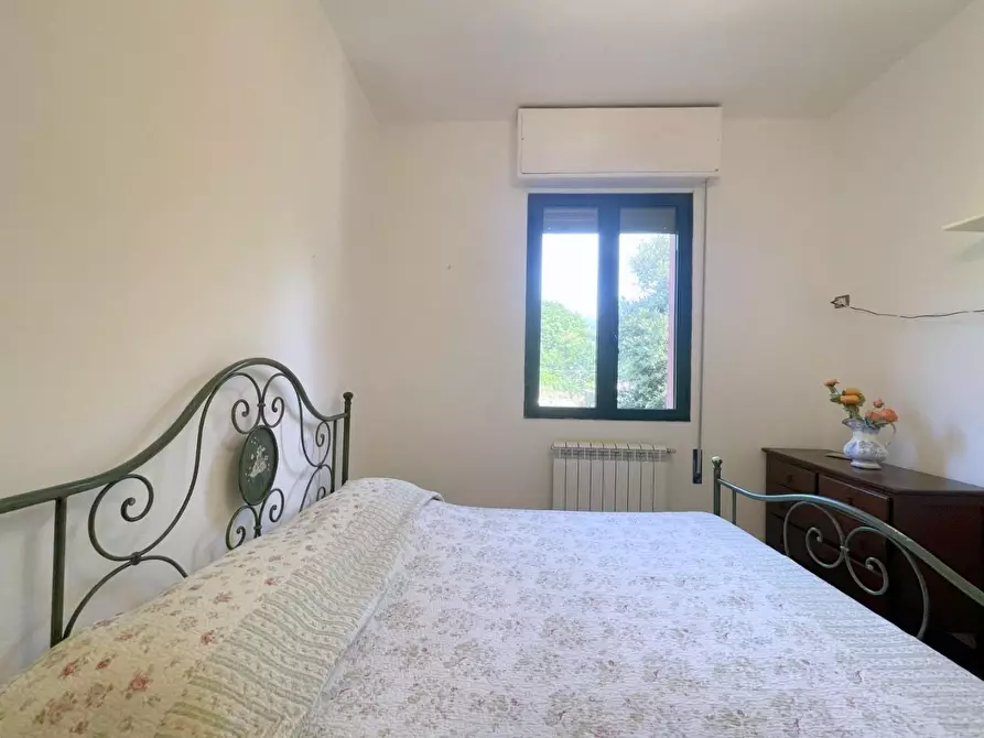 Immagine 10 di Casa indipendente in vendita  a Camaiore