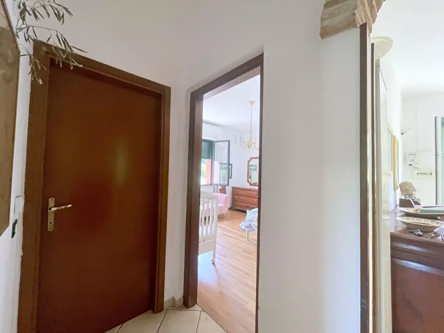 Immagine 17 di Casa indipendente in vendita  a Camaiore