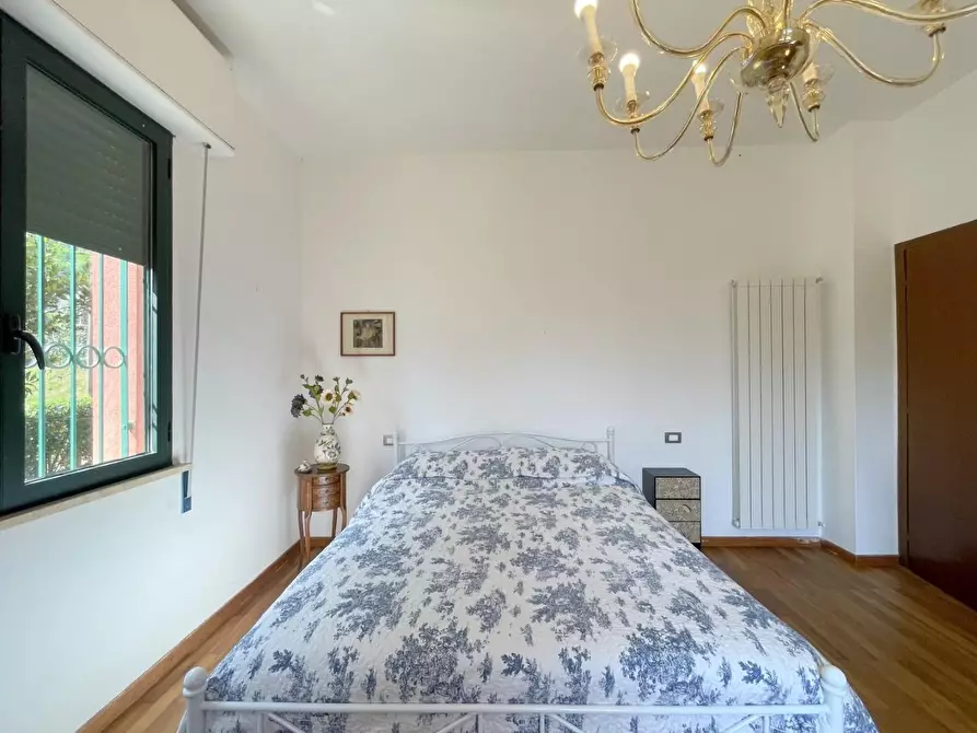 Immagine 26 di Casa indipendente in vendita  a Camaiore