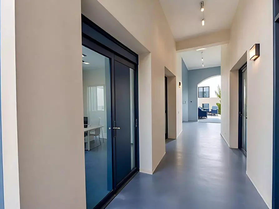 Immagine 9 di Ufficio in affitto  a Empoli