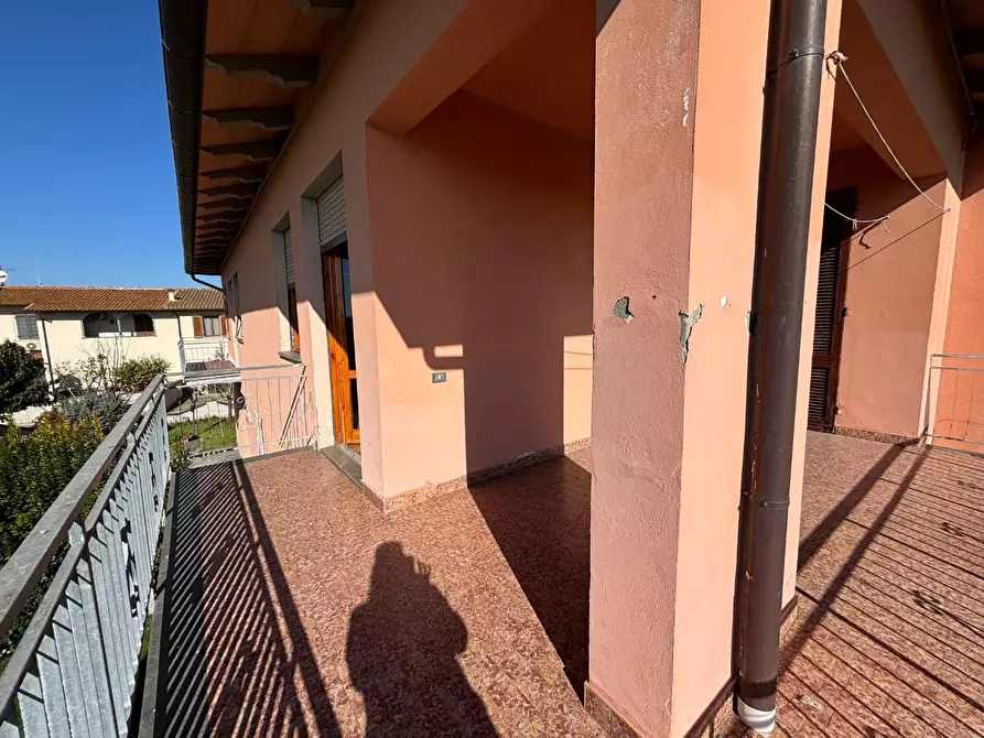 Immagine 9 di Casa bifamiliare in vendita  a Fucecchio