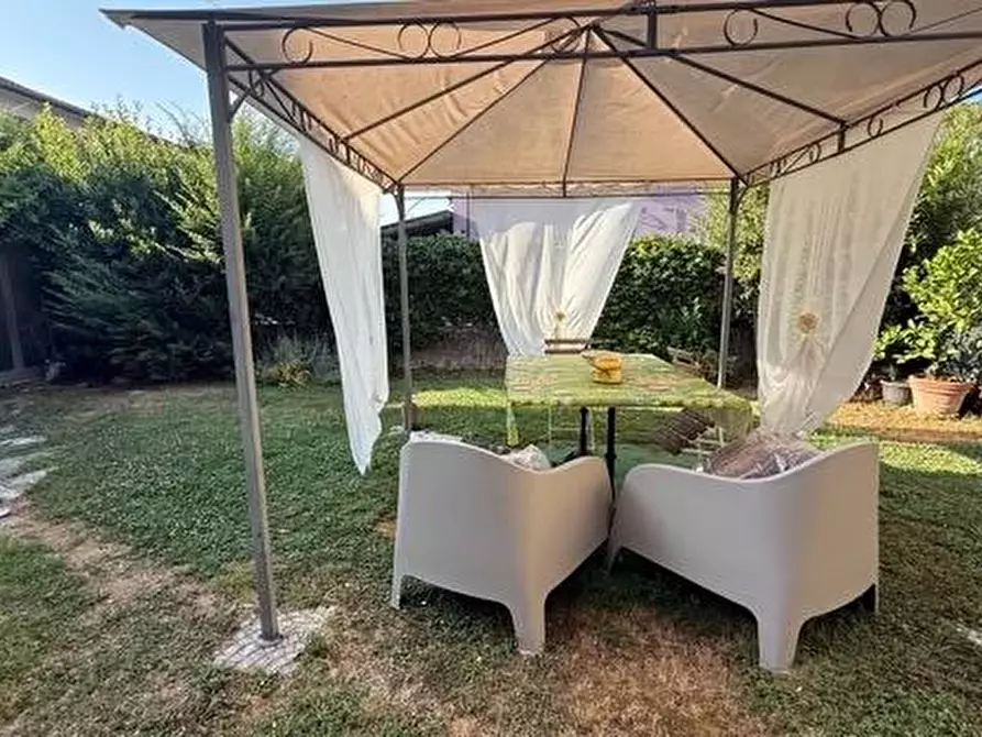 Immagine 9 di Terratetto in vendita  a Lucca