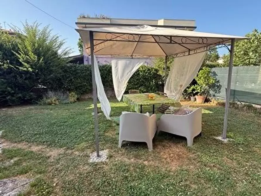 Immagine 8 di Terratetto in vendita  a Lucca