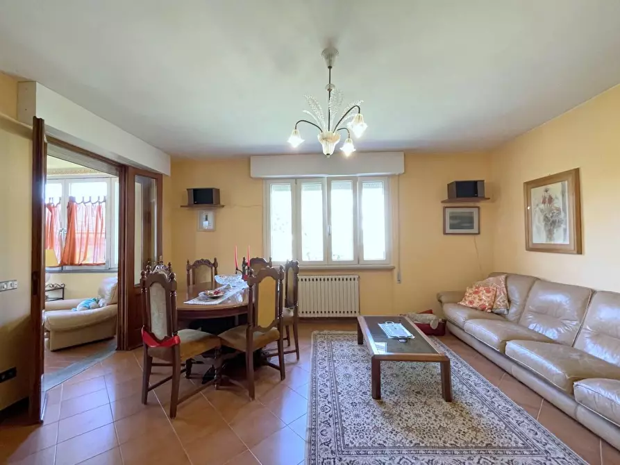 Immagine 4 di Casa indipendente in vendita  a Massarosa