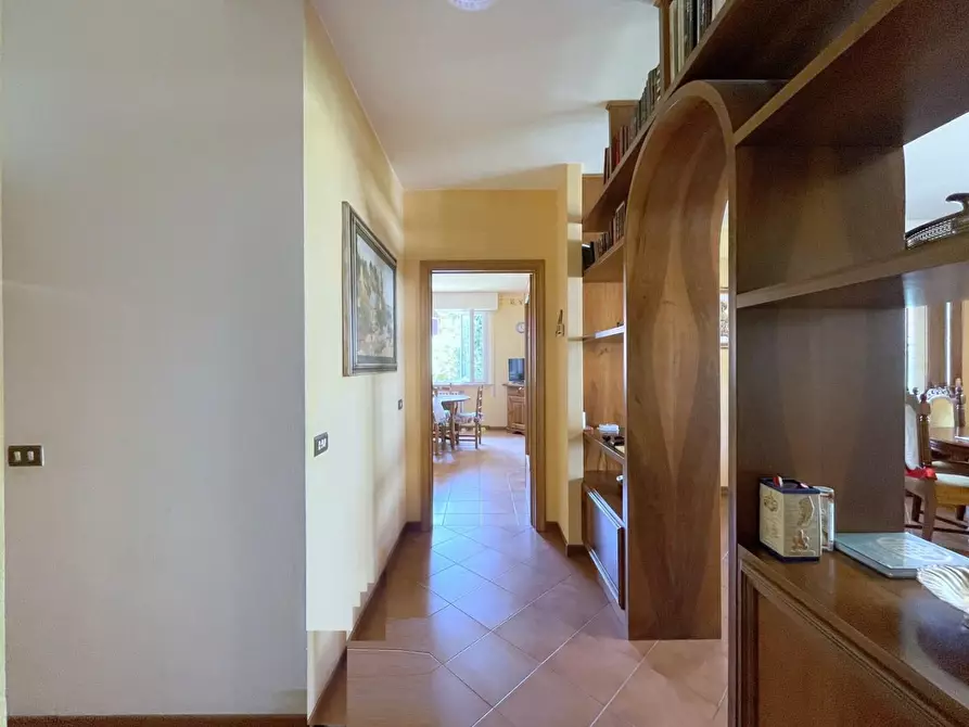 Immagine 2 di Casa indipendente in vendita  a Massarosa