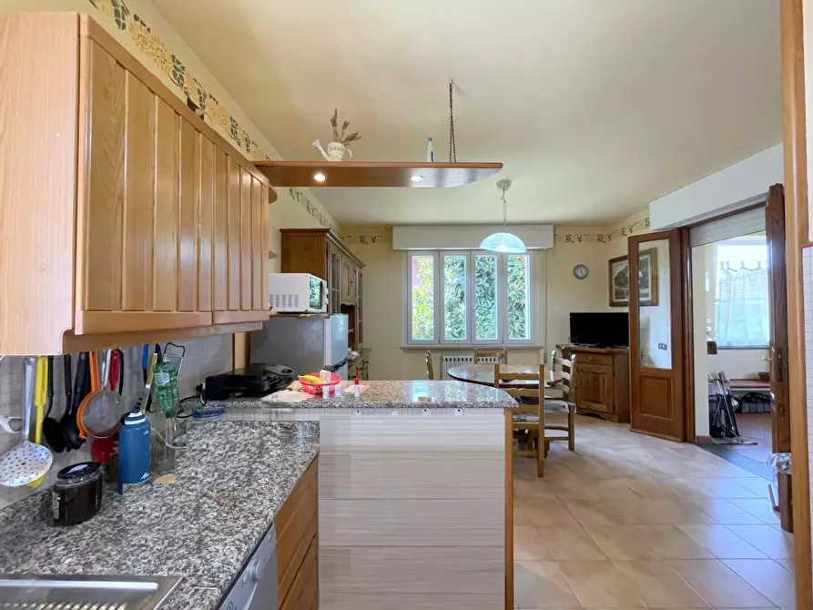 Immagine 14 di Casa indipendente in vendita  a Massarosa