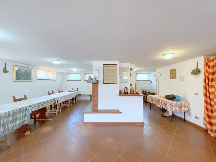 Immagine 48 di Casa indipendente in vendita  a Massarosa