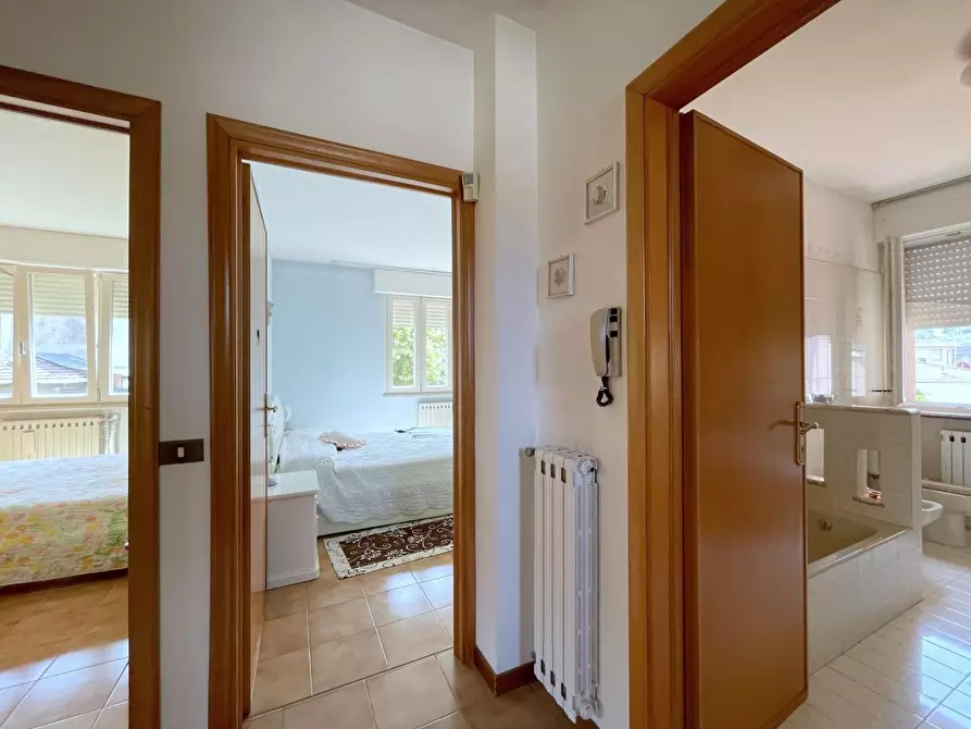 Immagine 19 di Casa indipendente in vendita  a Massarosa