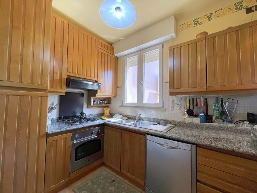 Immagine 13 di Casa indipendente in vendita  a Massarosa