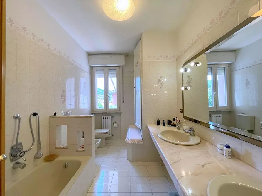 Immagine 20 di Casa indipendente in vendita  a Massarosa