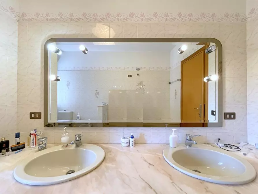 Immagine 22 di Casa indipendente in vendita  a Massarosa