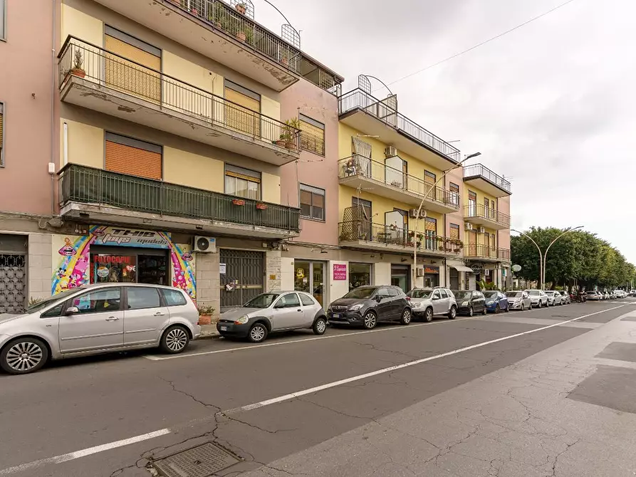 Immagine 22 di Appartamento in vendita  a Sant'agata Li Battiati