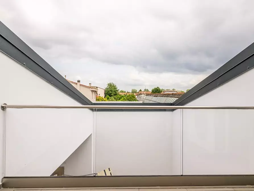 Immagine 26 di Appartamento in vendita  a Pontedera